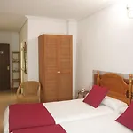 Hotel Dato 2 2*