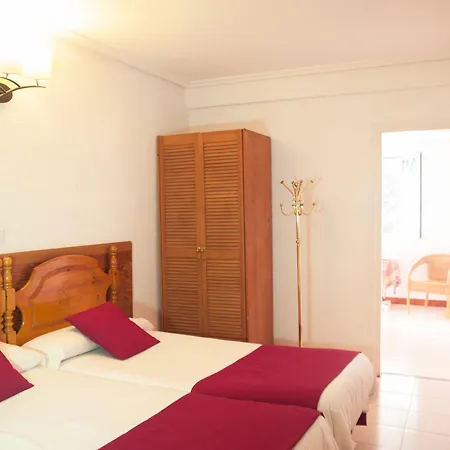 Dato 2 Hotell 2*