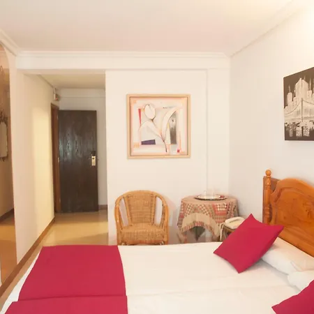 Dato 2 Hotell 2*